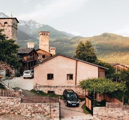 Teo Guesthouse And Camping In Mestia Zewnętrze zdjęcie